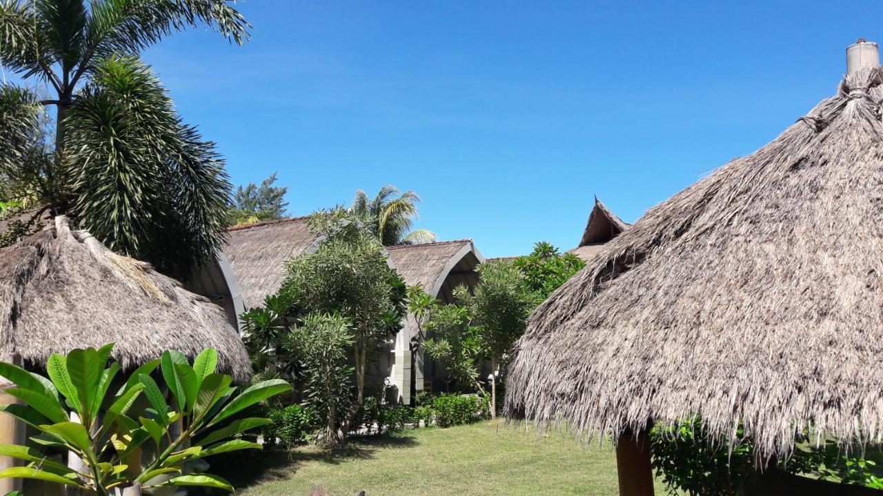 Puri Air Beach Resort & Spa Gili Air Exteriör bild